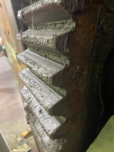 Used Press Trimming K9538