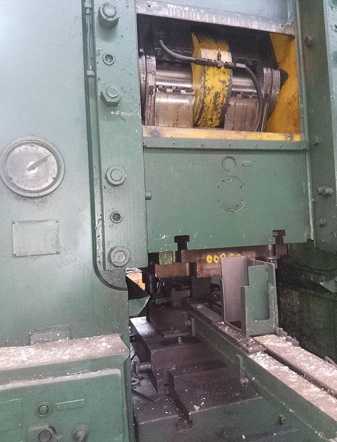 Used 1000 tons Press Knuckle Joint Coining Barnaul K8340