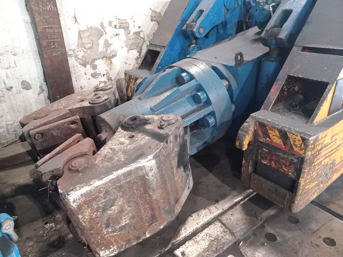 Used 10 tons Manipulator Pensotti