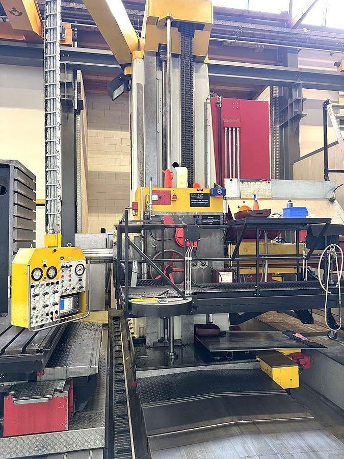 Refurbished Borer Horizontal Floor Type Scharmann WF240