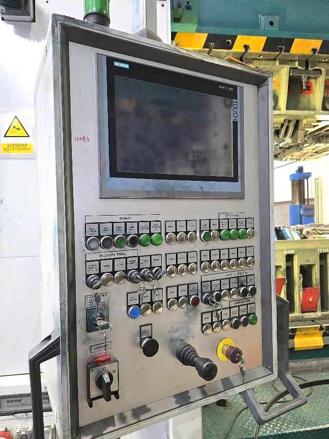 Used 800 tons Press Sheet Stamping Hydraulic Loire 800-150