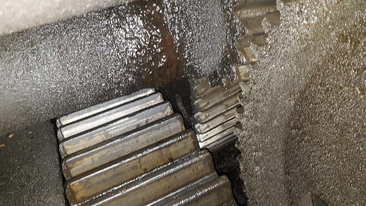 Used 1250 tons Press Trimming PKZE1250