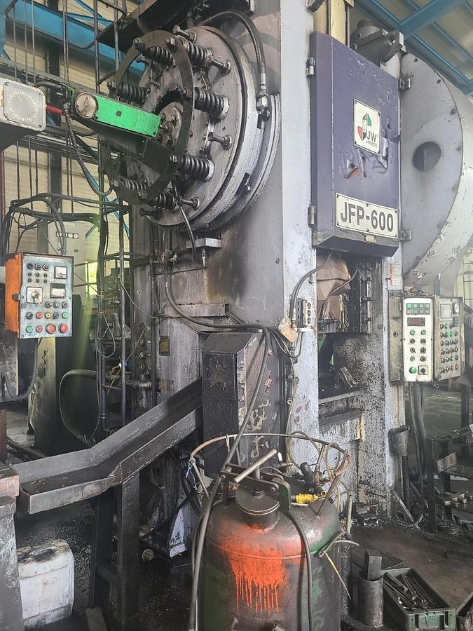 Used 600 tons Press Hot Forging Jaewoo JFP-600