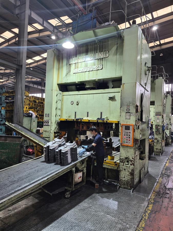 Used Sheet Stamping Line Mechanical DE2P-500 (500-500-400-400-400 Ton)