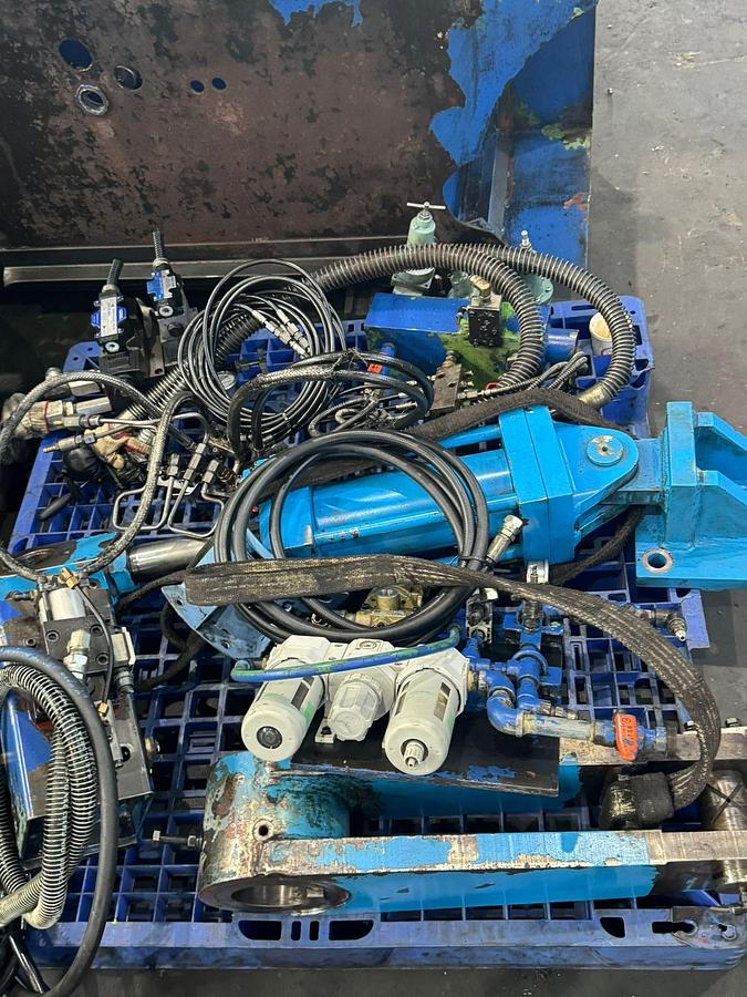 Used 1600 tons Press Hot Forging Hosung HFP1600