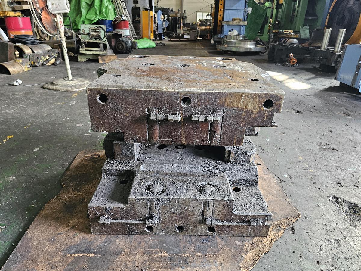 Refurbished 630 tons Press Hot Forging Kurimoto LKM630