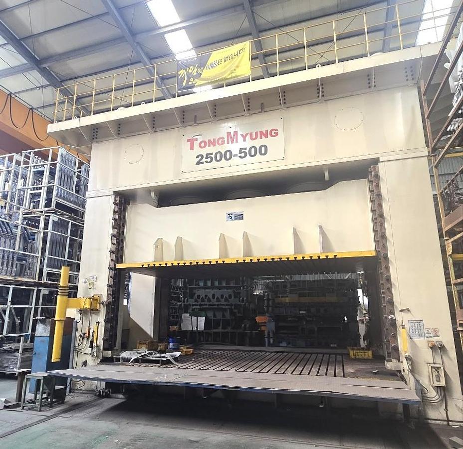 Used 2500 tons Press Sheet Stamping Hydraulic TongMyung TDP-2500-TM1