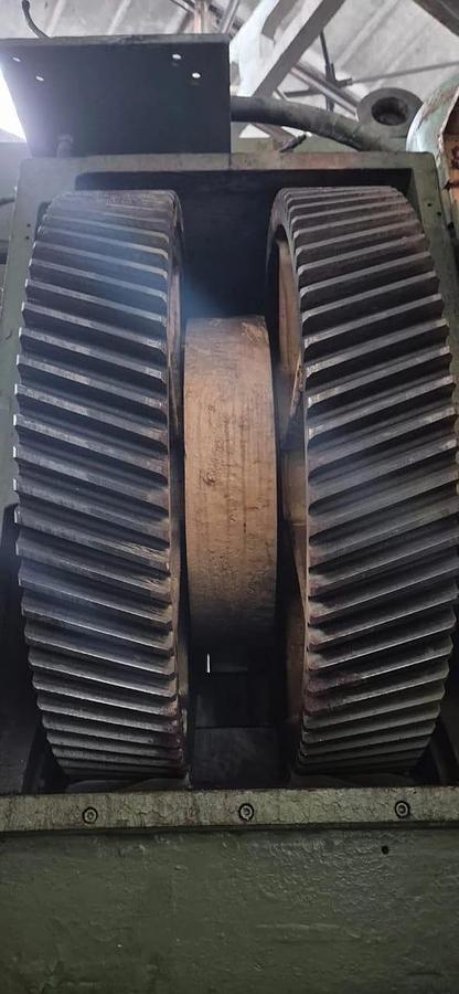 Used 1000 tons Press Knuckle Joint Coining Barnaul, Russia K8340