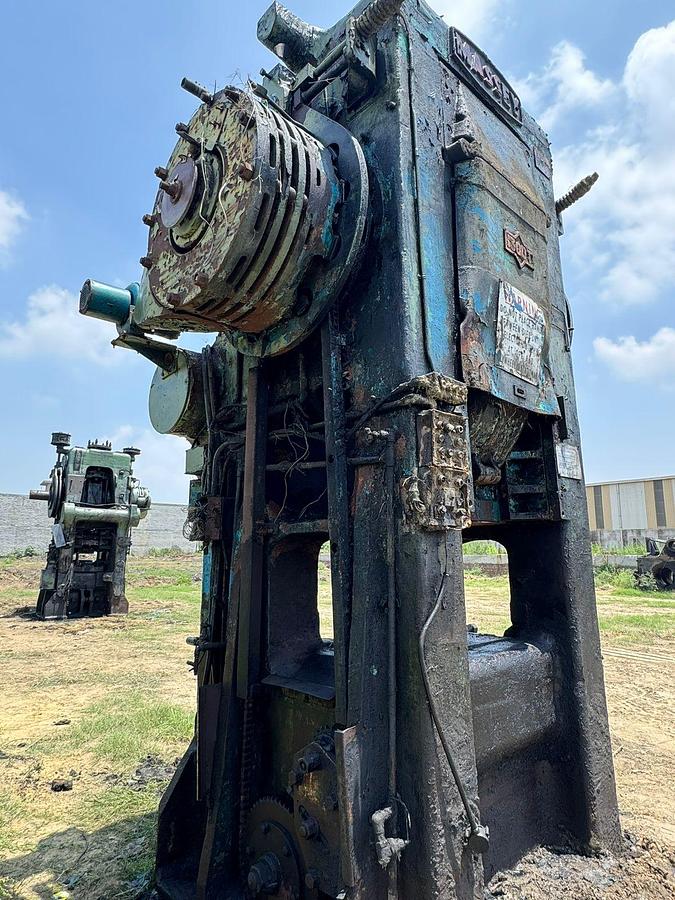Used 1300 tons Press Hot Forging Massey