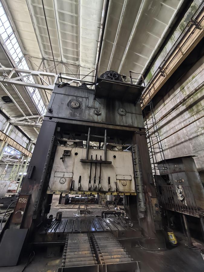 Used 1250 tons Press Sheet Stamping Mechanical Erfurtv PKZZ1250