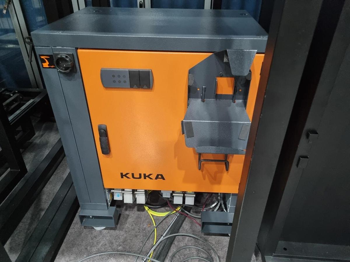 Used Robot Kuka KR500/R2830