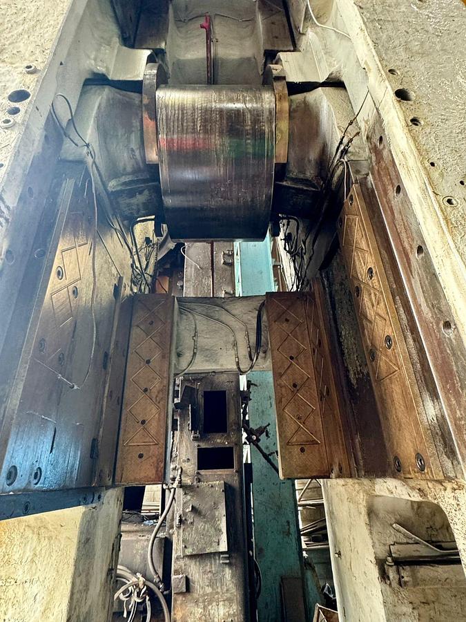 Used 1300 tons Press Hot Forging Massey