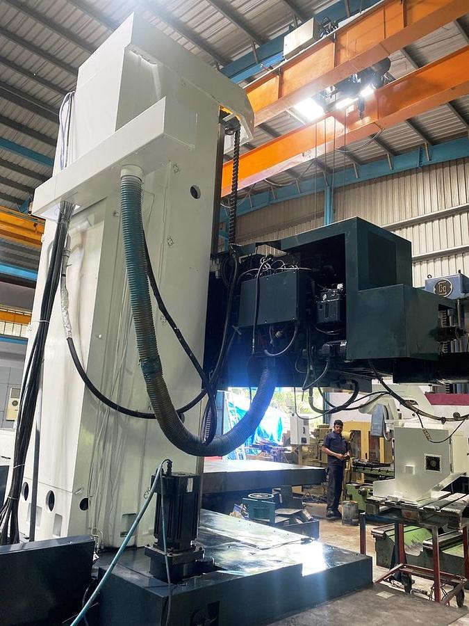 Used Borer Horizontal Ram Type CNC Ernault Somua Crucifor 40 FC-TC 200