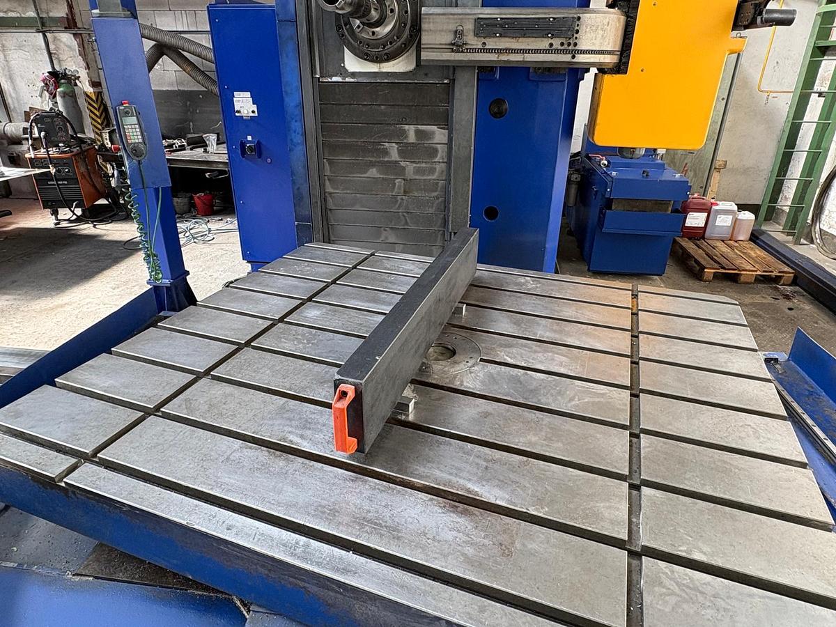 Used Borer Horizontal Table Type CNC Tos Varnsdorf WHQ105