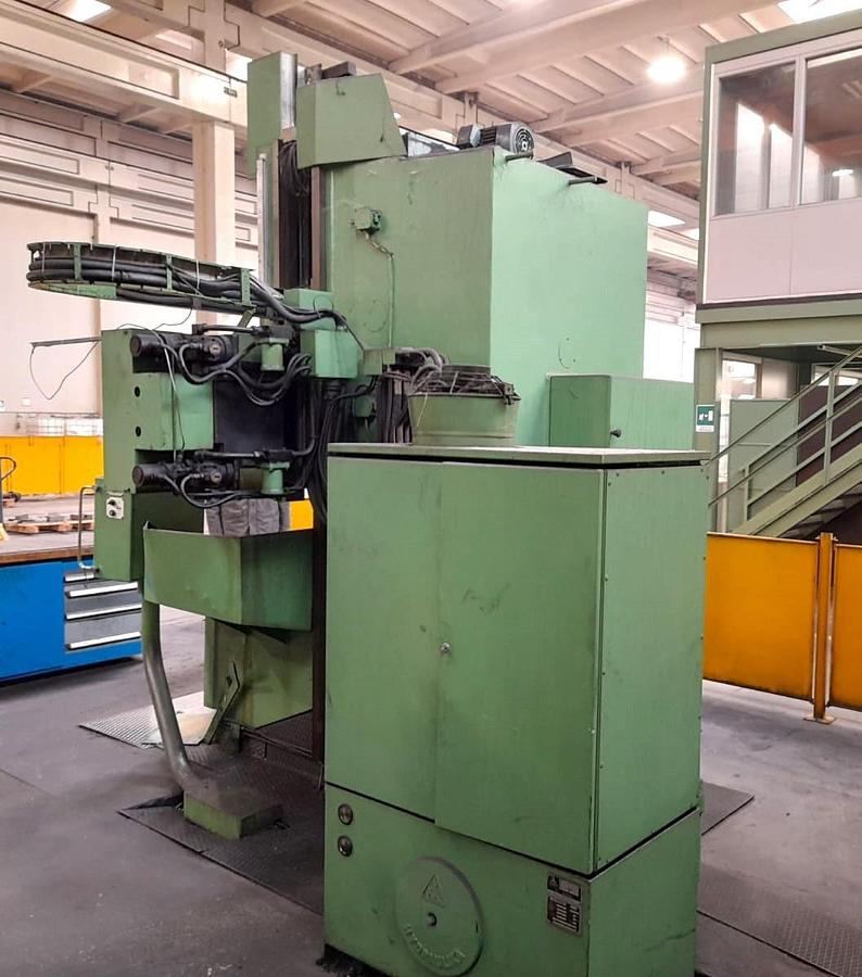 Used Lathe Vertical Turning Tos SKJ12A