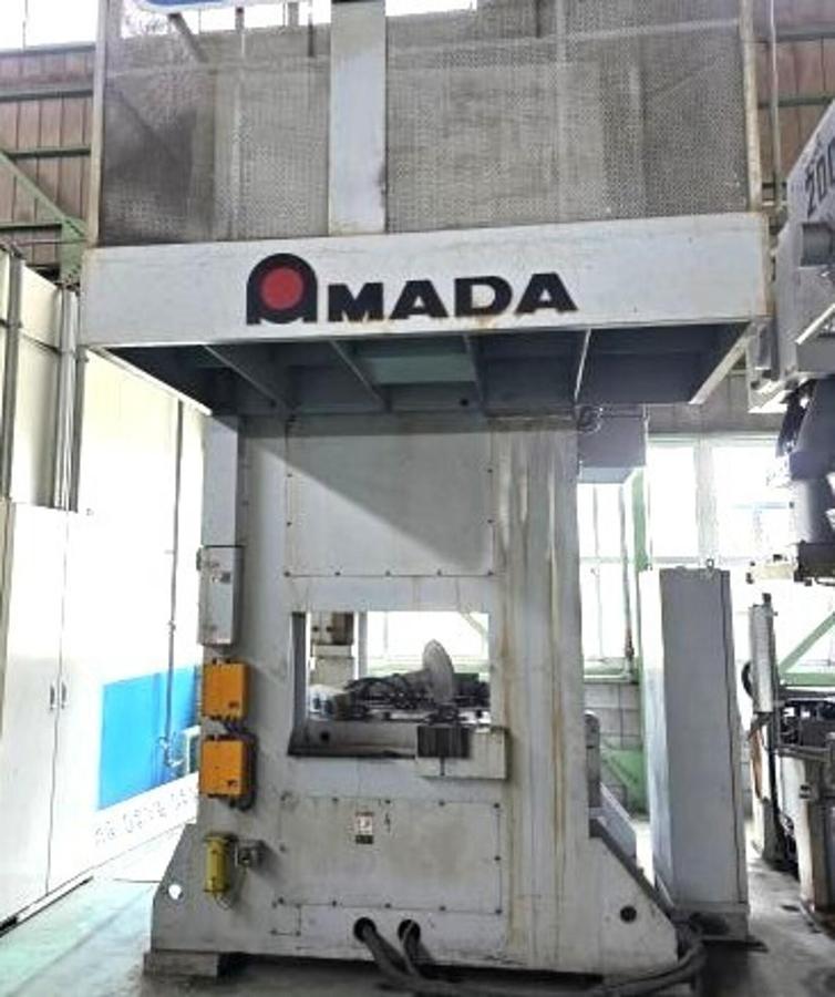 Used 300 tons Press Forging Hydraulic Amada SS-300S