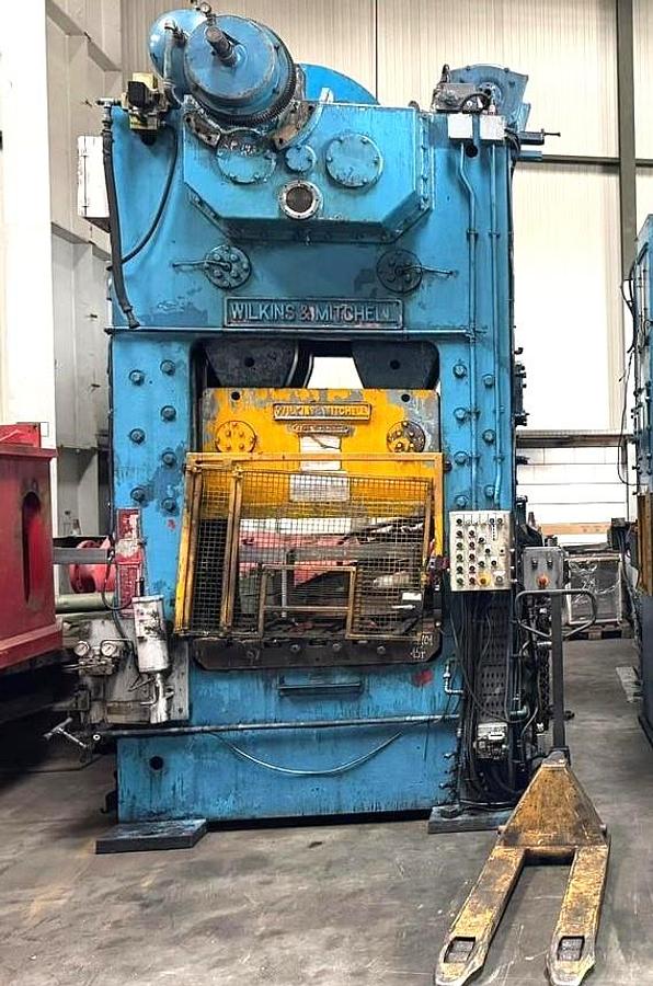 Used 200 tons Press Trimming Wilkins & Mitchell