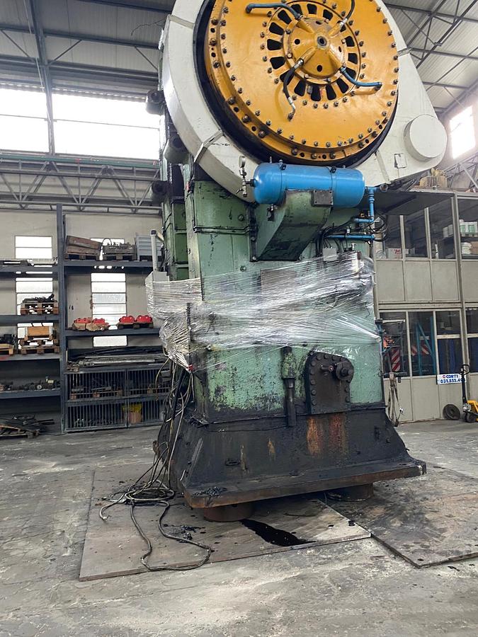 Used 1600 tons Press Hot Forging Clearing EF11600