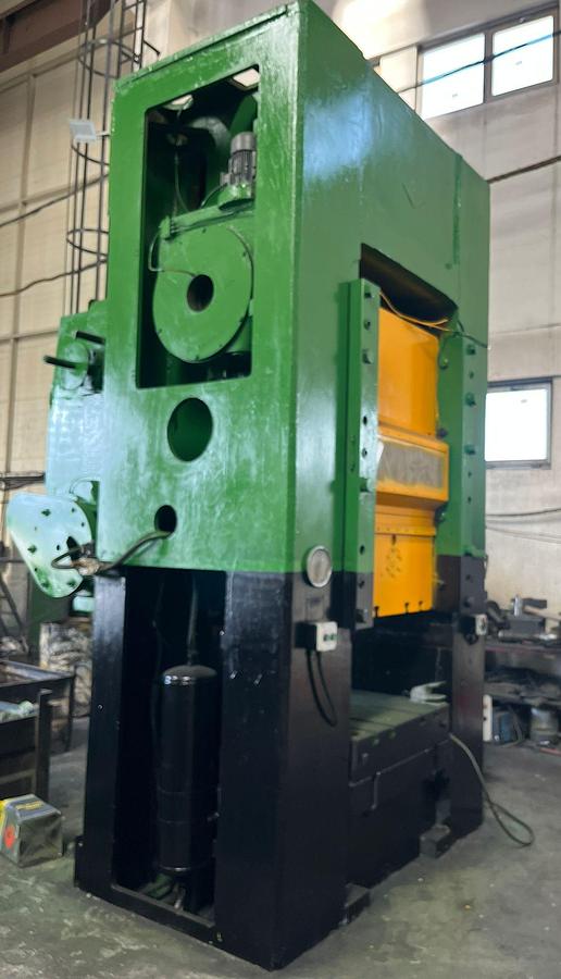 Used 1600 tons Press Knuckle Joint Coining Barnaul, Russia K8342