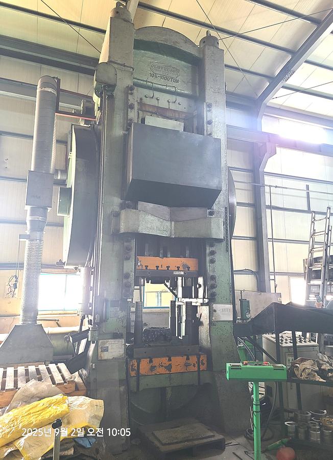 Refurbished 1000 tons Press Knuckle Joint Coining Cleveland