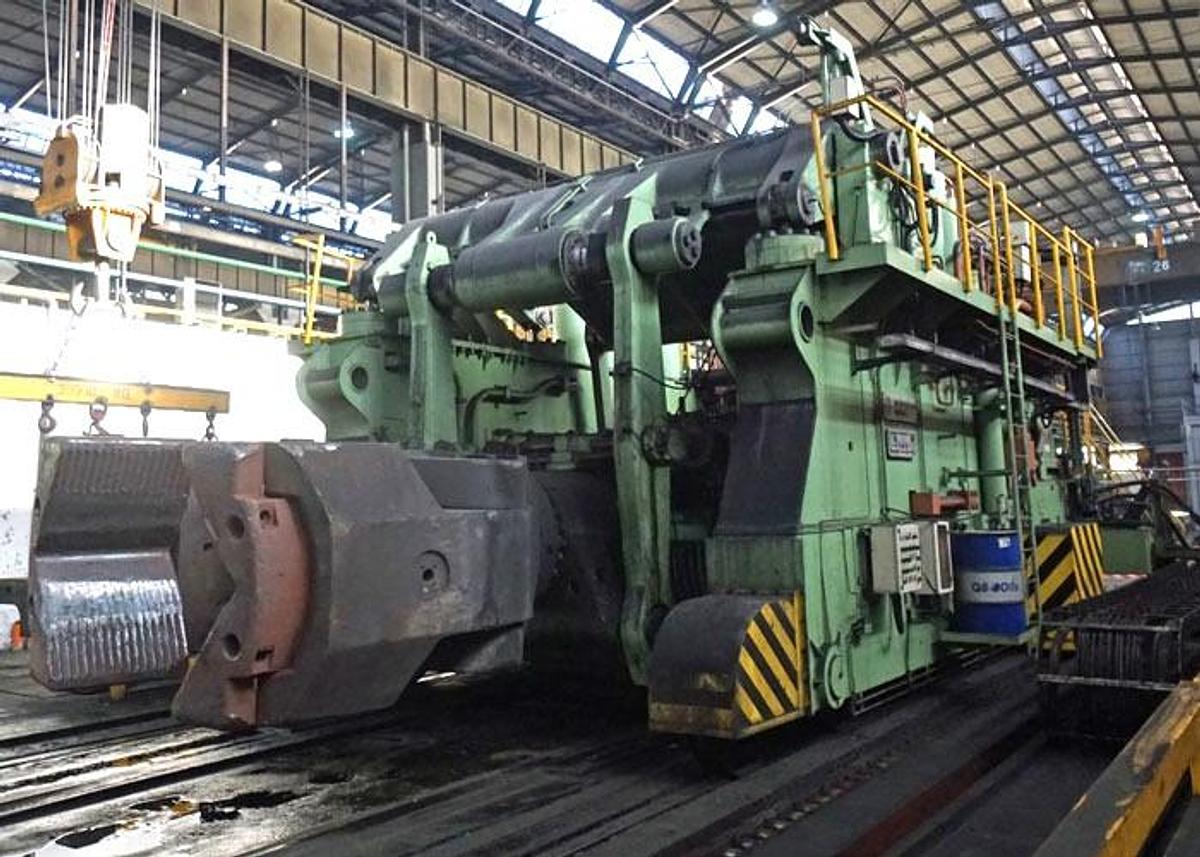 Used 63 tons Manipulator Demag HSP630/1600