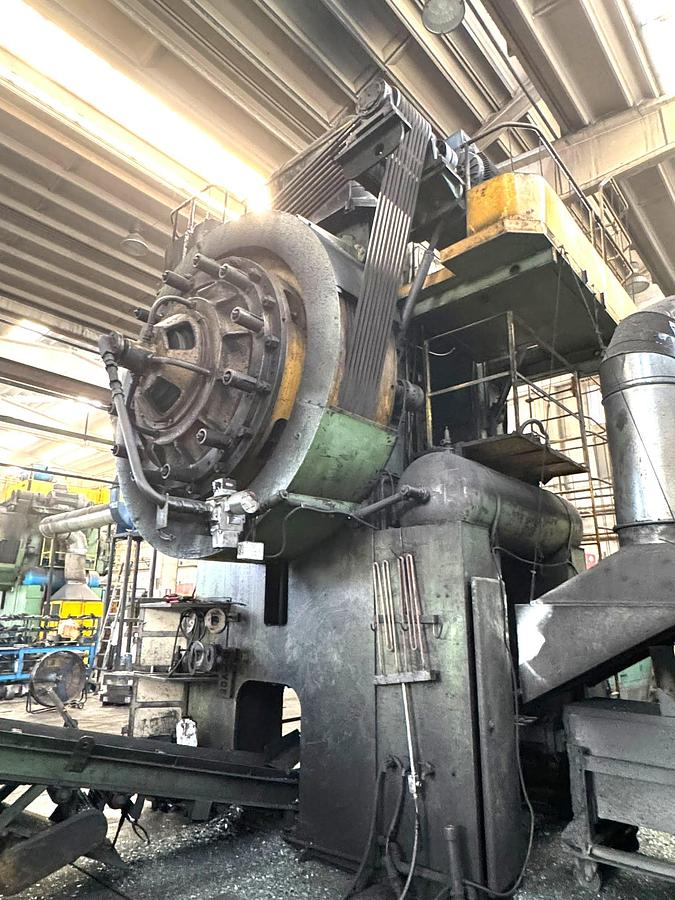 Used 2500 tons Press Hot Forging KB8544