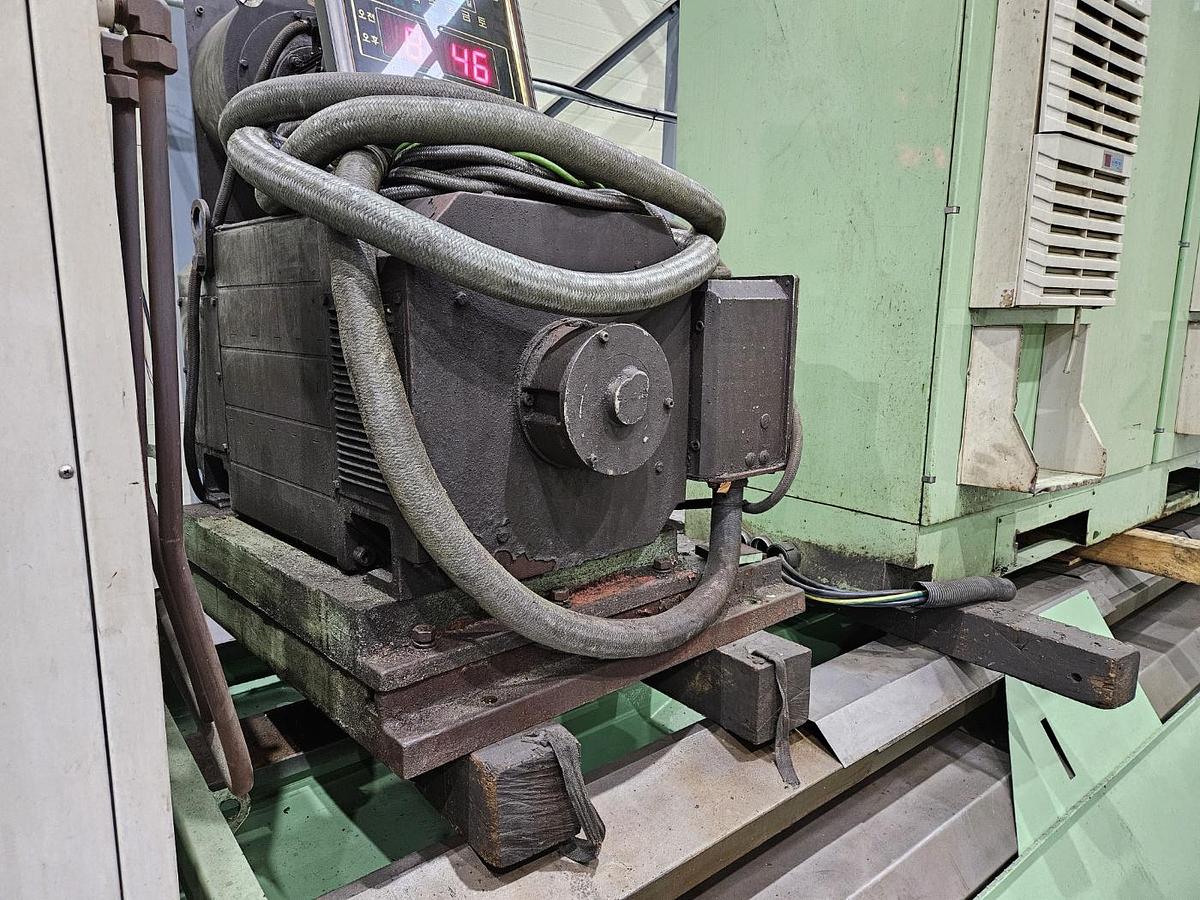 Used Lathe CNC Hankook