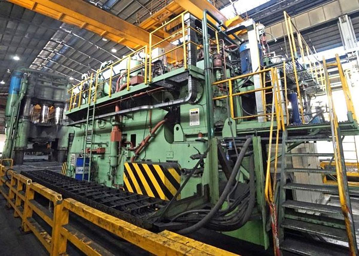 Used 63 tons Manipulator Demag HSP630/1600