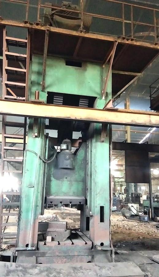 Used 800 tons Press Trimming WMW Erfurt PKZE800