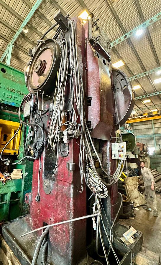 Refurbished 630 tons Press Hot Forging Smeral