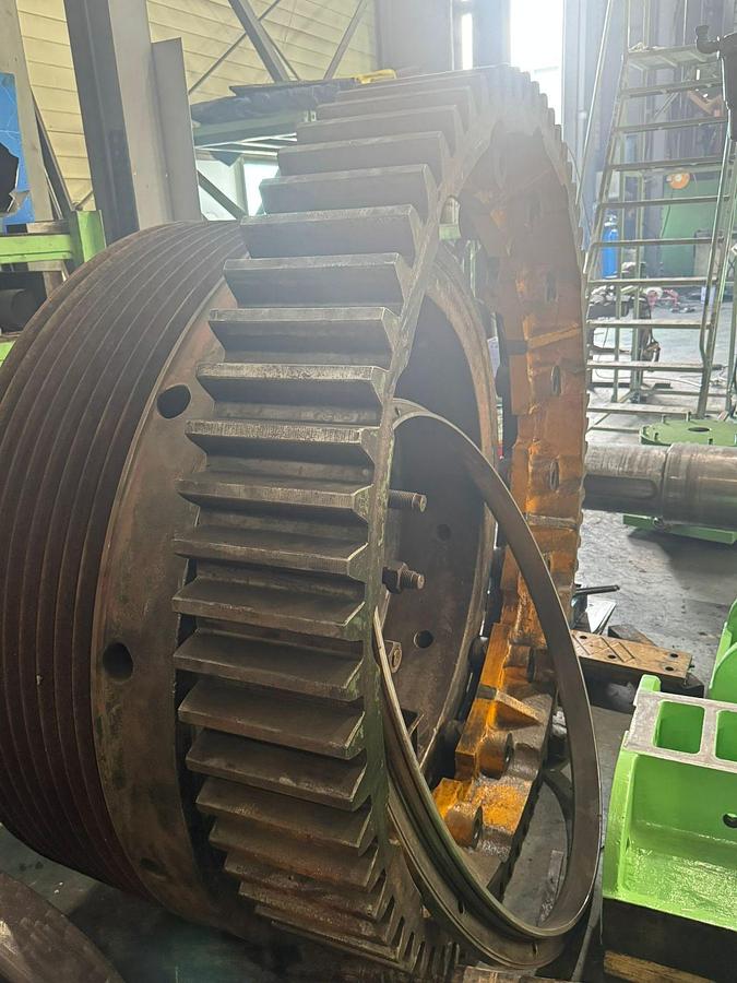 Refurbished 1600 tons Press Hot Forging National Maxipress