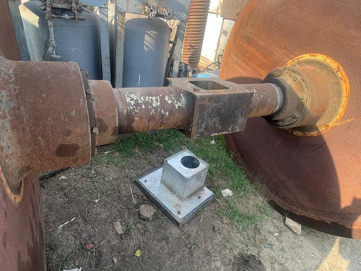 Used 1200 tons Press Friction Screw Dellavia