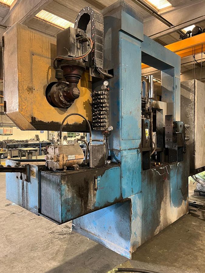 Used Bandsaw Machine SO.FIN.A