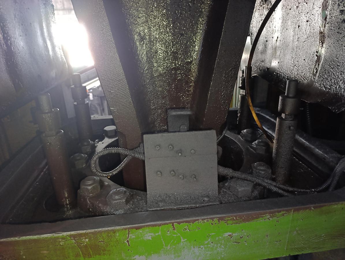 Used 400 tons Press Trimming TMP Voronezh Russia KA2536