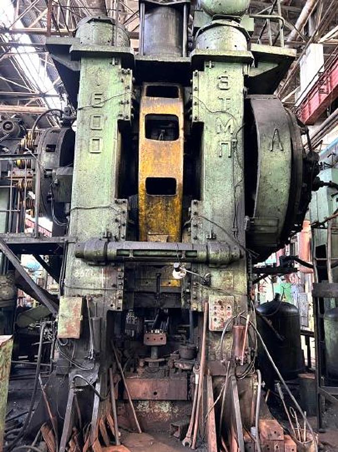 Used 1600 tons Hot Forging Press TMP Voronezh K8542
