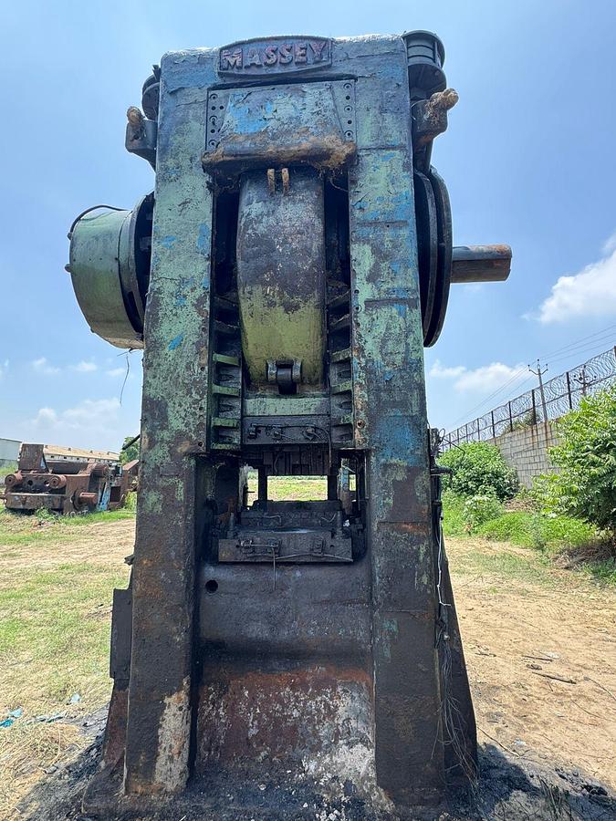 Used 1300 tons Press Hot Forging Massey