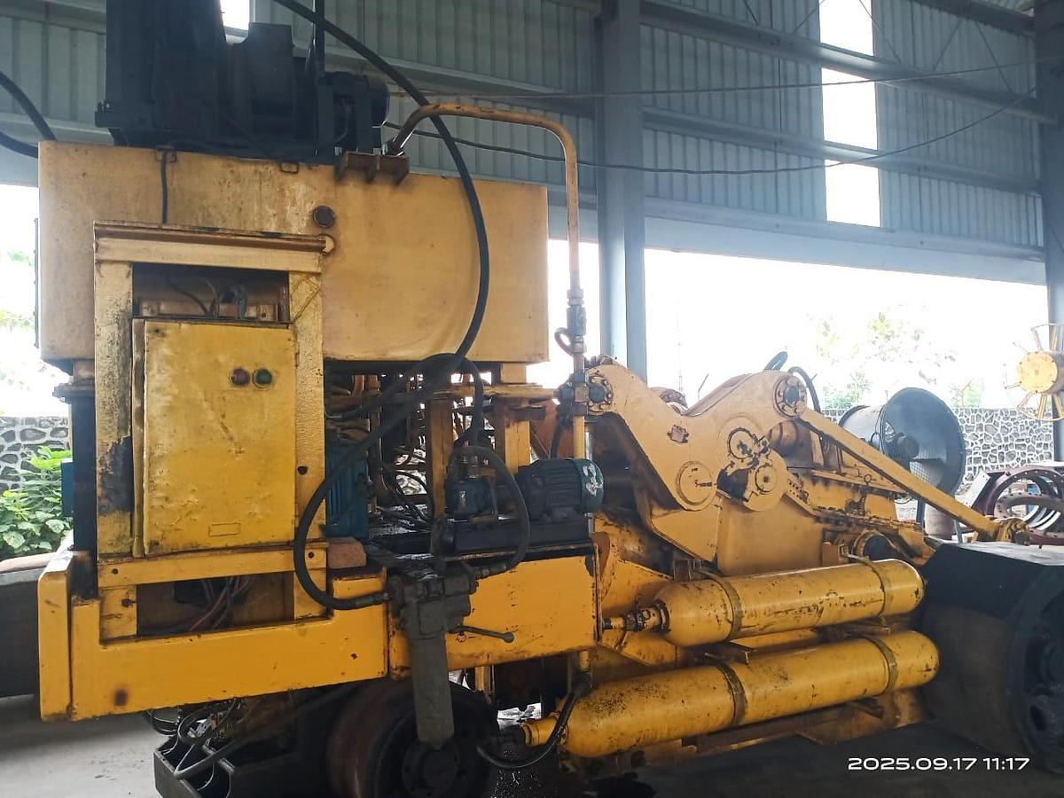 Used 3 tons Manipulator Wellman UK