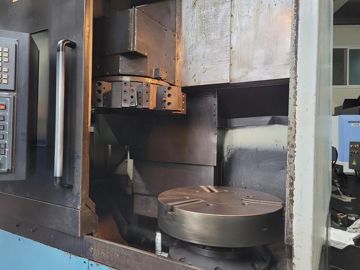 Used Lathe Vertical Turning CNC Doosan V550