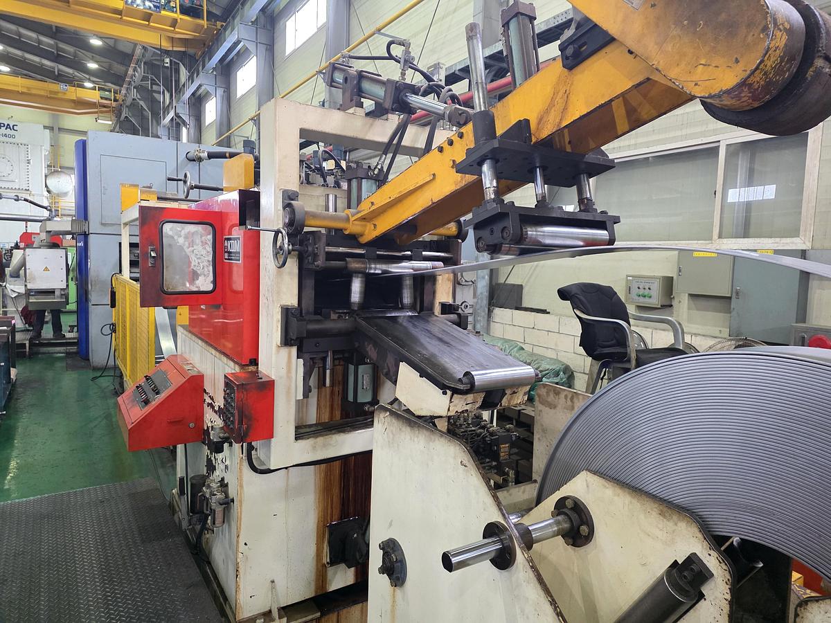 Used 700 tons Press Fineblanking Mechanical Schuler HFA7000Plus