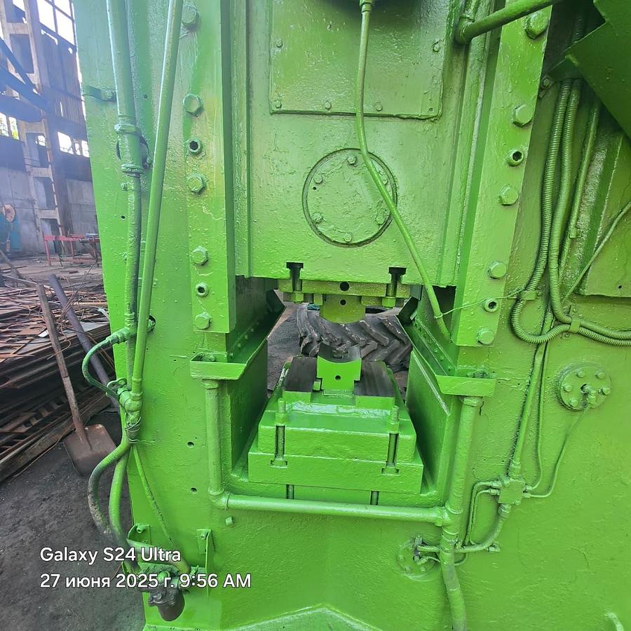 Used 400 tons Press Knuckle Joint Coining Barnaul Russia KB8336