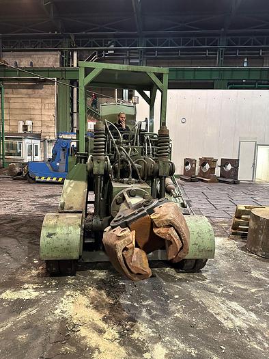 Used 4 tons Manipulator Dango & Dienenthal A15.1