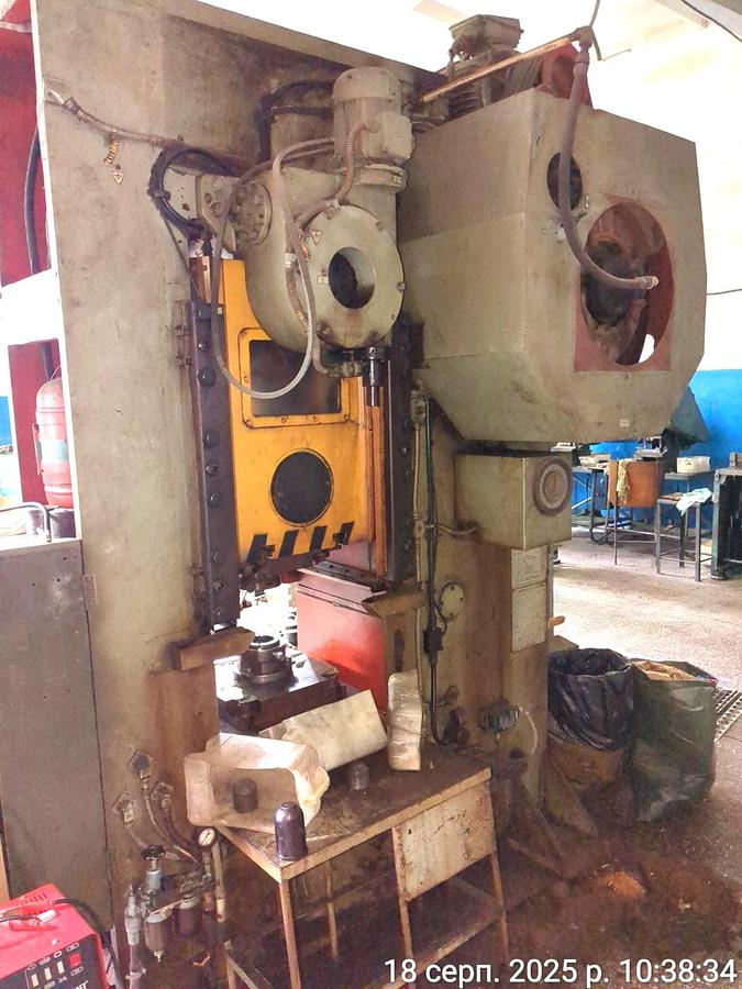 Used 400 tons Press Knuckle Joint Coining Barnaul Russia KB8336