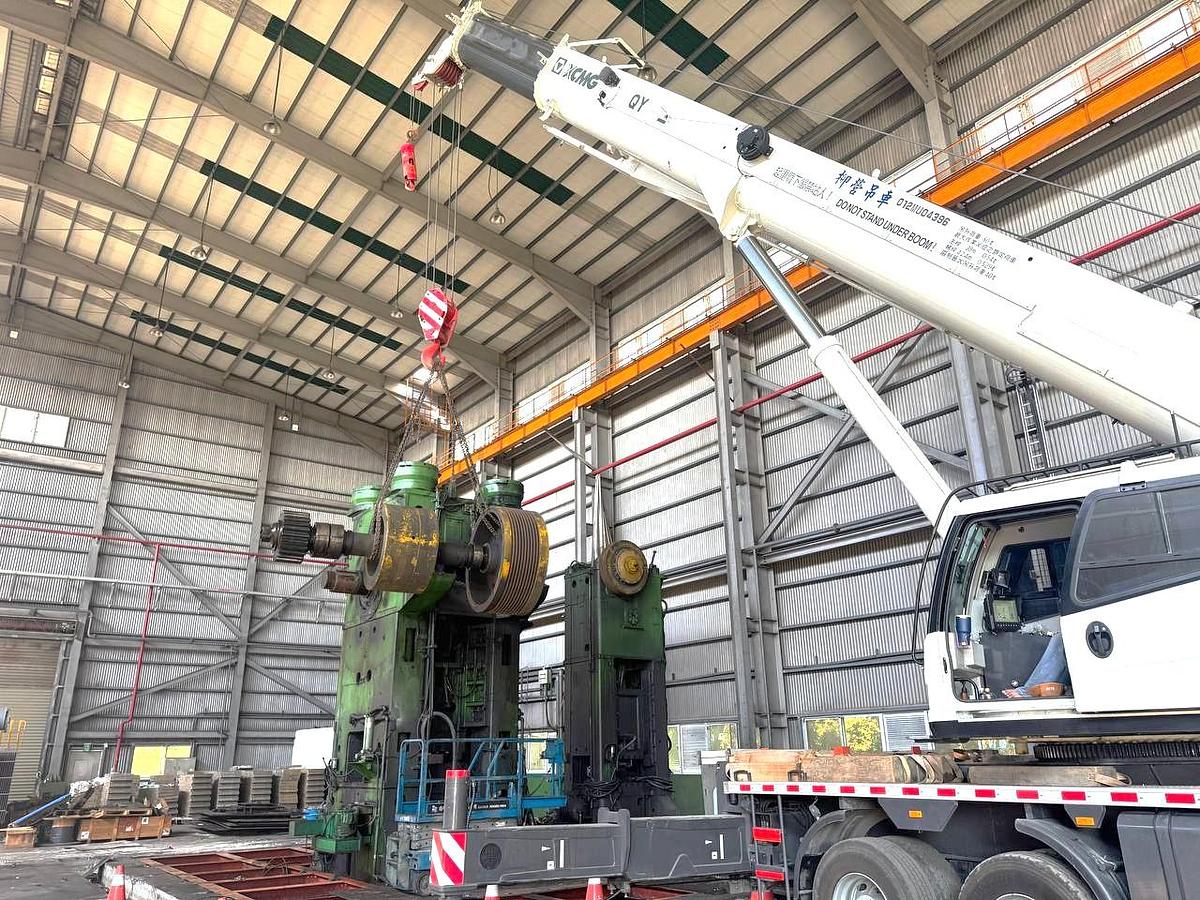 Used 2500 tons Press Hot Forging WMW Erfurt PKXW2500