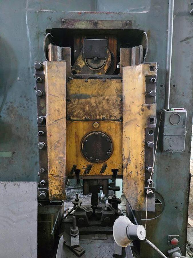 Used 400 tons Press Knuckle Joint Coining Barnaul KB8336