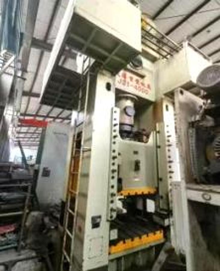 Used 400 tons Press Sheet Stamping Mechanical J31-400TC
