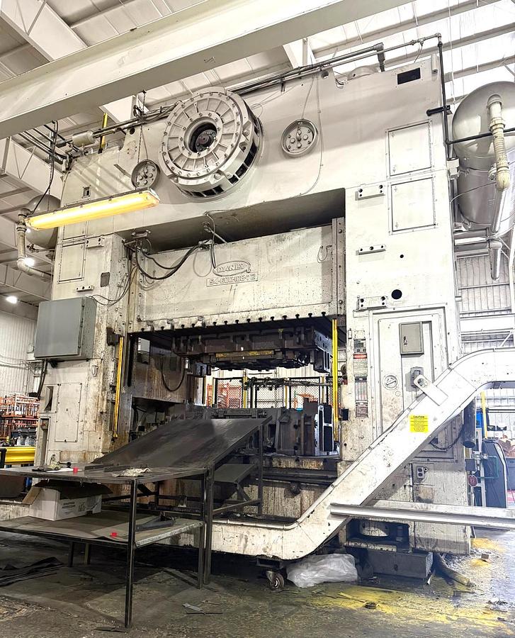 Used 600 tons Press Sheet Stamping Mechanical Danly S4600108 - 72