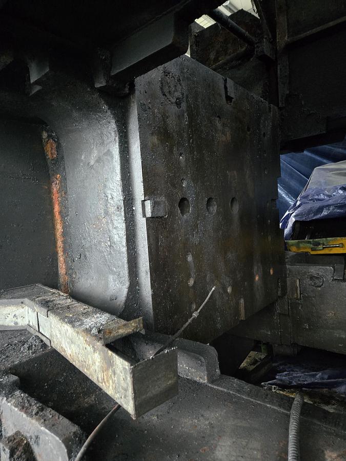 Used 1600 tons Press Hot Forging TMP Voronezh Russia KG8042