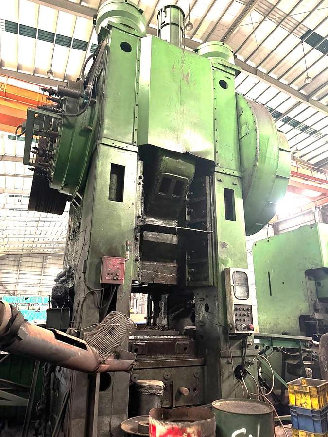 Used 2500 tons Press Hot Forging WMW Erfurt PKXW2500