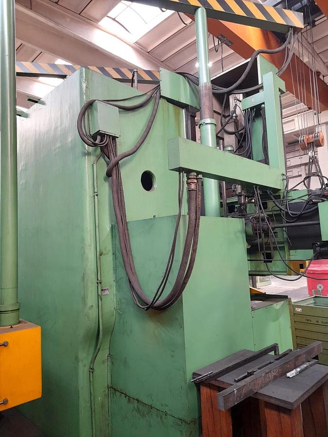 Used Lathe Vertical Turning Tos SKJ20A