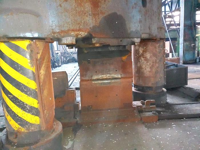 Used 1600 tons Press Forging Open Die Hydraulic Zdas